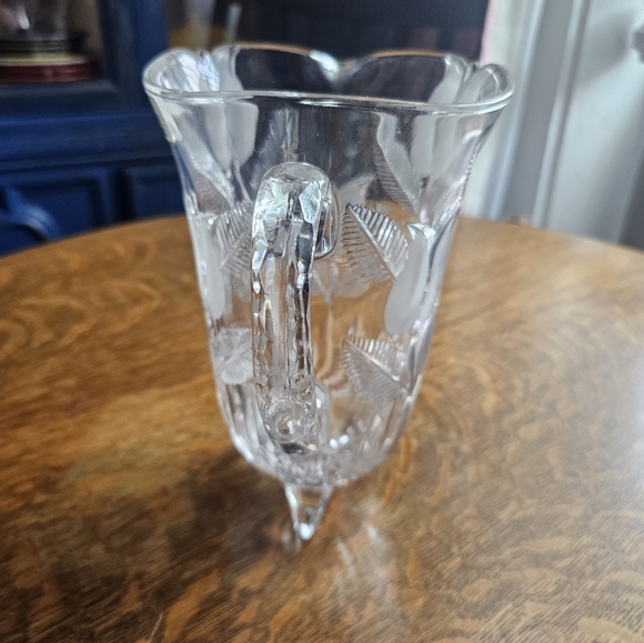 Fifth Avenue Crystal Etched Footed Pitcher 48 Ounces - Picture 7 of 8